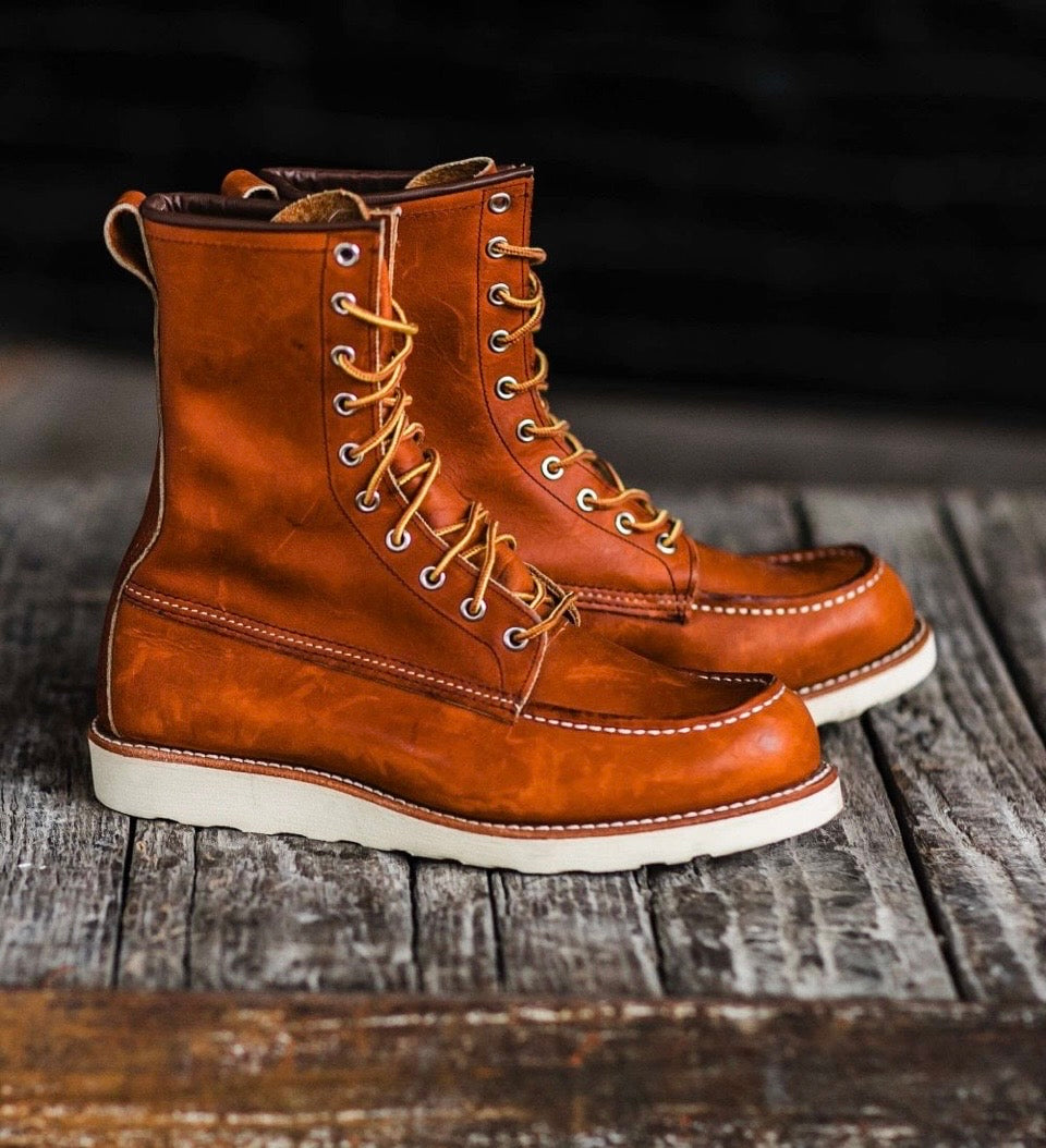 Red Wing 877 Heritage Work 8" Moc Toe Boot in the distinguished Oro Legacy leather â a testament to craftsmanship and heritage menswear. Excellent Quality, Fulmine Yarm North Yorkshire 